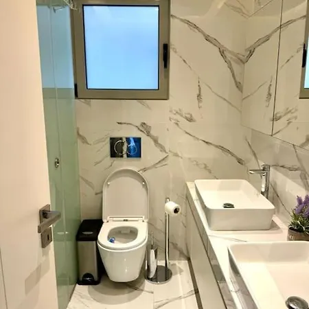 Riviera Lux Flat, Lemos Vouliagmeni Athens