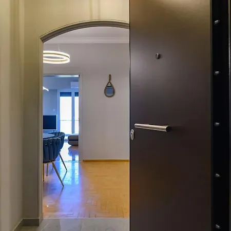 Apartment Stunning Acropolis 2 Bedroom Opulence *