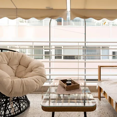 A Place 4u No6 - Escape With Balcony Lounge & Open Living Space Apartment Athens