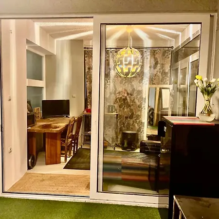 Holiday home A Bright Art House With Parking Near Oaka For A Short Athens