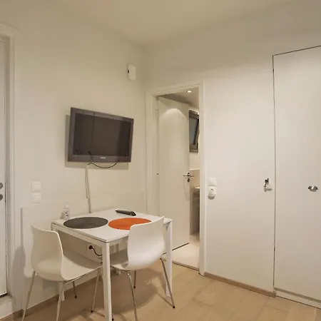 Apartment Cozy And Modern Vouliagmeni