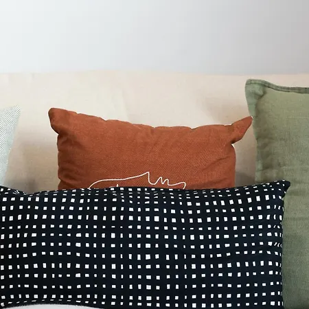 3br Petralona Escape