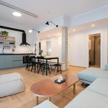 Apartment 3br Petralona Escape