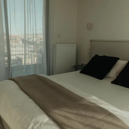 Athenian Essence By Mgm Residencies *
