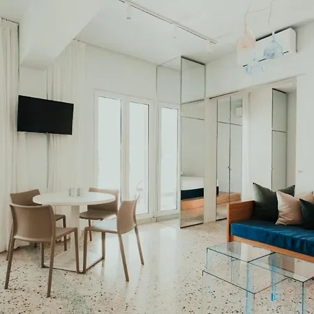 Cozy & Stylish-monastiraki Square Apartment