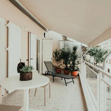 Apartment Cozy & Stylish-monastiraki Square