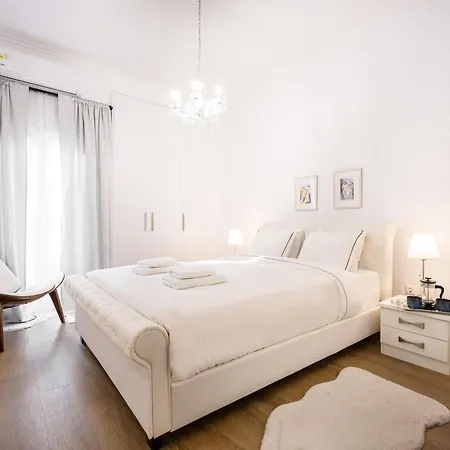 Zen Elegant In The Center Of Apartment
