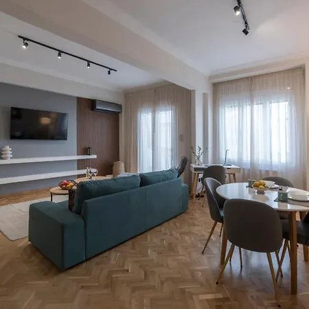 Modern Ilisian Apartment *