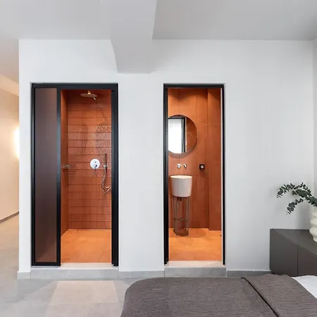 Celestial At Praxitelous Apartment *