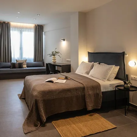 Celestial At Praxitelous Apartment Athen