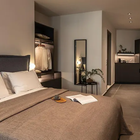 Celestial At Praxitelous Apartment Athen