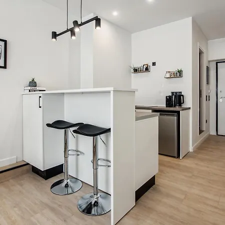 Exquisite Center Apartment Athens