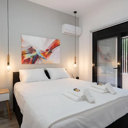 Your Base Comfy In Petralona, Steps To Metro Athens