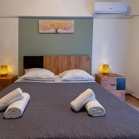 Entire Apt, Maisonette, 1 Bedroom Athens