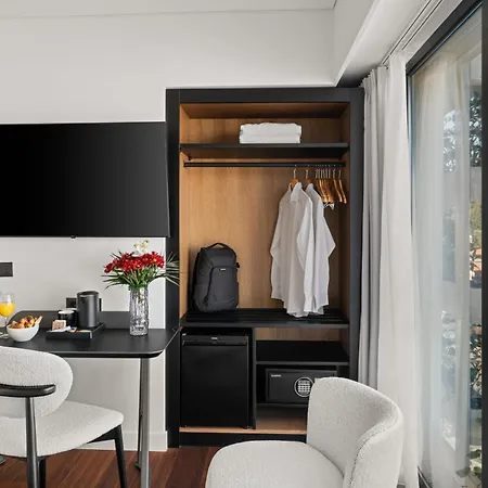 The Athenaeum 호텔 5*