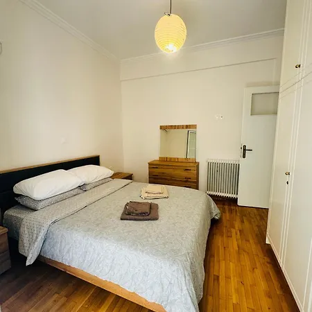 Renovated 3 Bedroom *