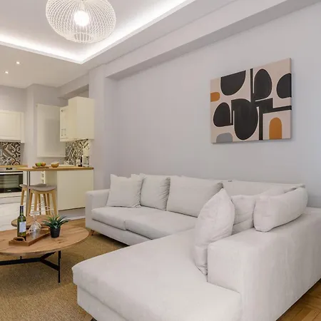 Comfy In Kolonaki Apartment *