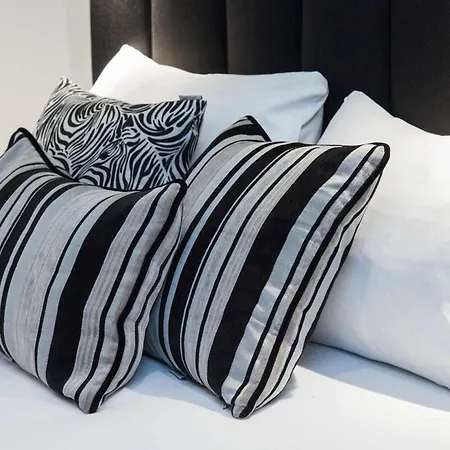 Lovely Brand New Near Victoria Metro Athens