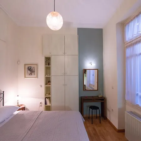 Garden-studio In A Mansion-athens-chalandri Center Apartment *