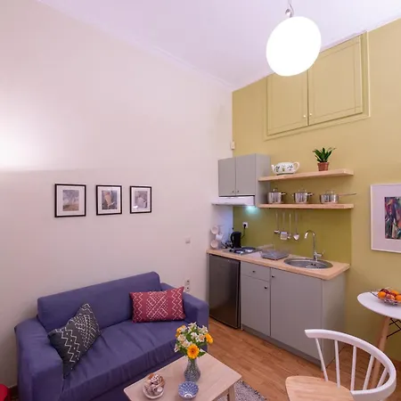 Garden-studio In A Mansion-athens-chalandri Center Apartment *