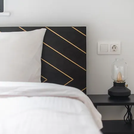 Zen-spacious, Psyri Apartment *