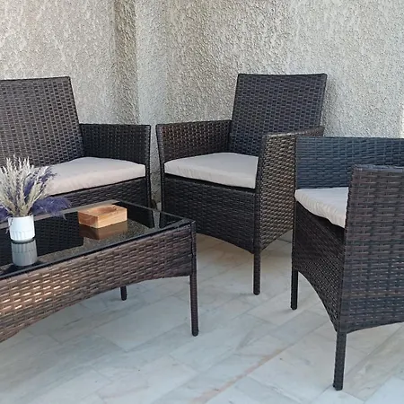 Sunny Chalandri - Penthouse With Balcony * Athens