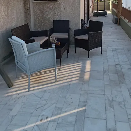 Sunny Chalandri - Penthouse With Balcony Apartment