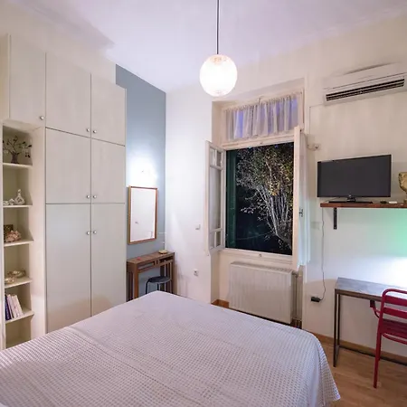 Garden-studio In A Mansion-athens-chalandri Center *