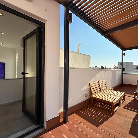 Apartment Th0 Futuristic Luxury Two Bedrooms With High-tech Amenities Athens