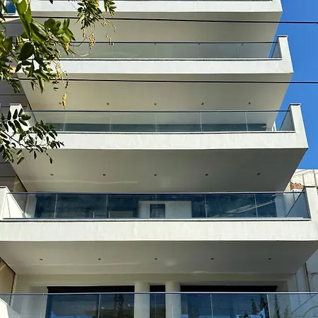 Th0 Futuristic Luxury Two Bedrooms With High-tech Amenities