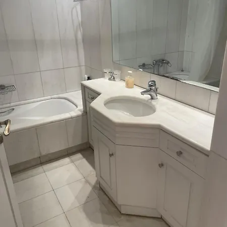 Adrianos Gate View Apartment Athens