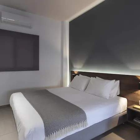 Renovated 3bdr In The Heart Of Apartment *