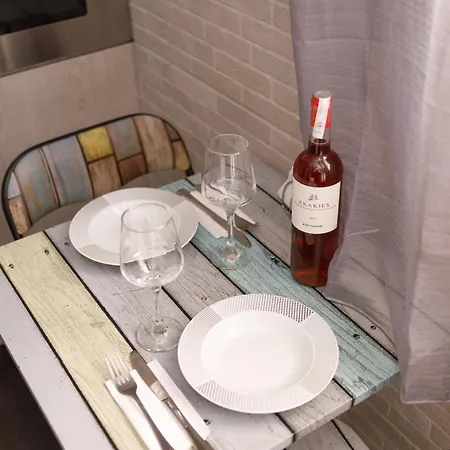 Bright Small Penthouse In The Center Of Athens