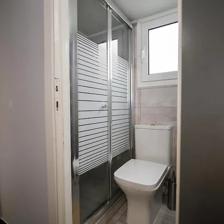 Bright Small Penthouse In The Center Of Athens