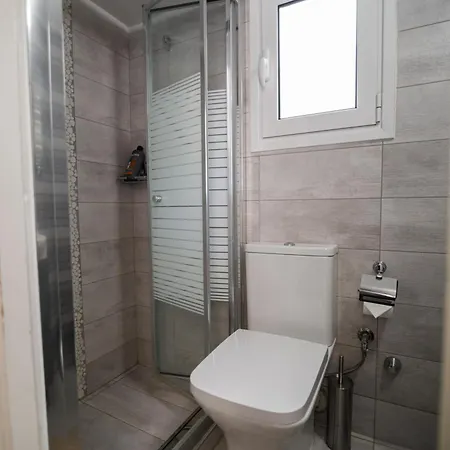 Bright Small Penthouse In The Center Of Apartment Athens