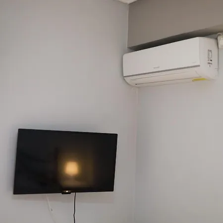 Bright Small Penthouse In The Center Of Apartment