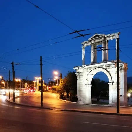 Grand In The Temple Of Zeus Apartment