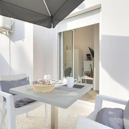 Salver Apartment Athens