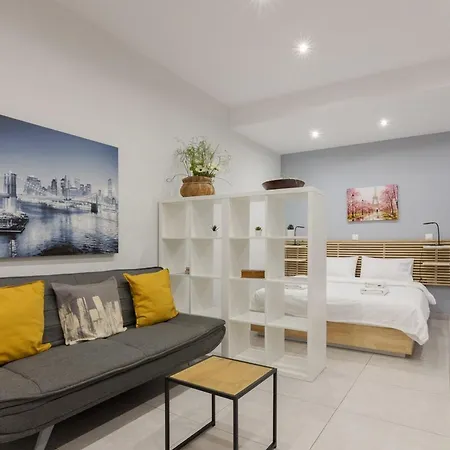 A Little Gem In The Heart Of Apartment Athens