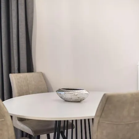 Pame - 2bd Modern In Kolonaki Athens