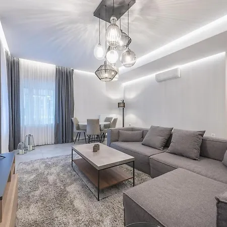Pame - 2bd Modern In Kolonaki Athens