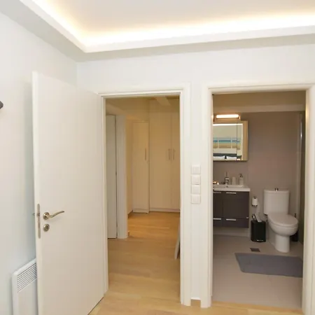 Apartment Vouliagmeni Bay Stylish House With Private Garden *