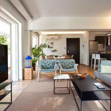 Vouliagmeni Bay Stylish House With Private Garden *