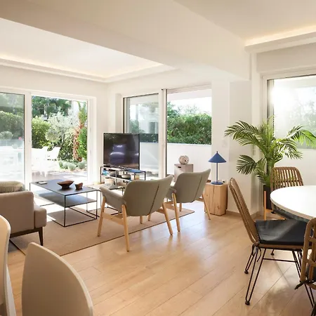 Apartment Vouliagmeni Bay Stylish House With Private Garden *