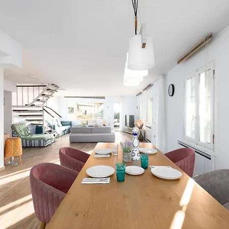 Zeus2 Front Apartment, 3br Appartamento Atene