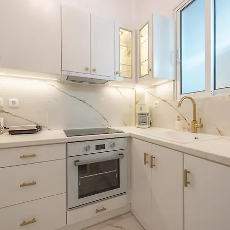 Brand New Luxury Below Acropolis Apartment Athens