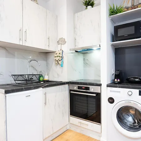 Apartment Paradise+ With Jacuzzi In The Heart Of Athens! Athens
