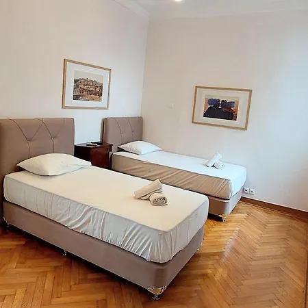 Apartment Grand In The Temple Of Zeus Athens