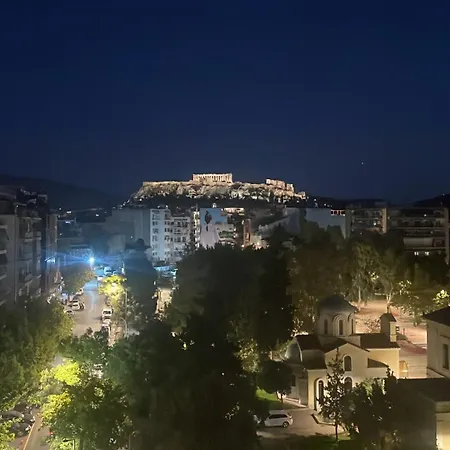 Calliope 4 With Acropolis Rooftop Access Apartment *