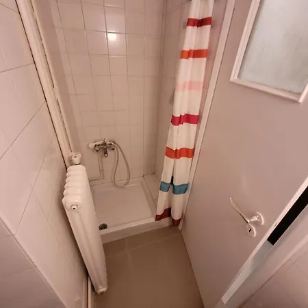 Apartment Quiet In Family House